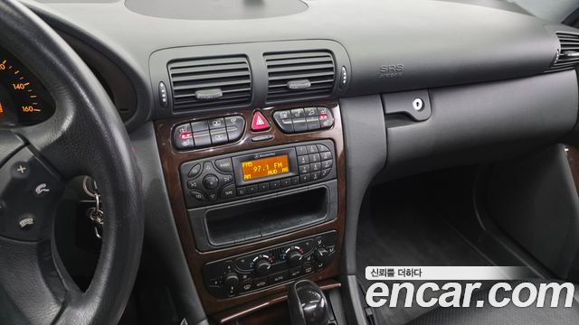 Mercedes-Benz C-Class 2004 — photo 15