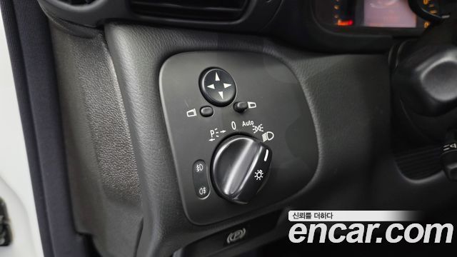 Mercedes-Benz C-Class 2004 — photo 18