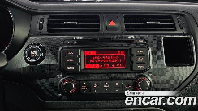 Kia pride 2014 — photo 16