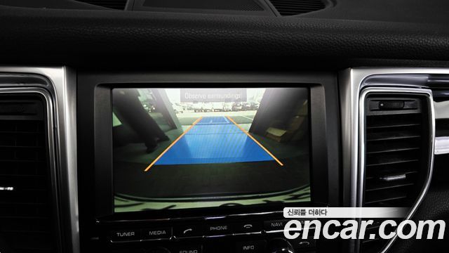 Porsche Macan 2015 — photo 15