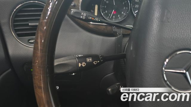 Mercedes-Benz CLS-Class 2005 — photo 14