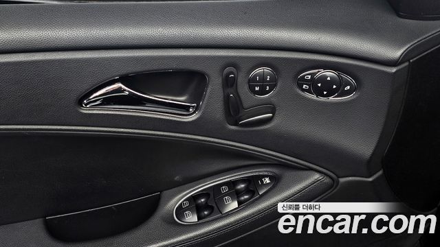Mercedes-Benz CLS-Class 2005 — photo 17