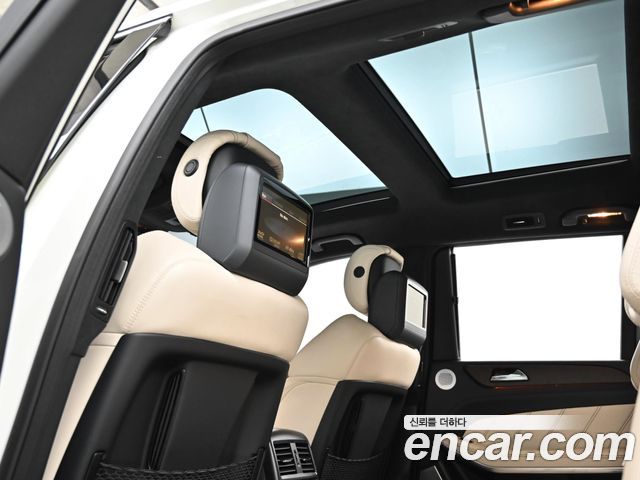 Mercedes-Benz GL-Class 2015 — photo 17