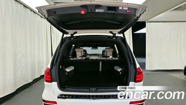 Mercedes-Benz GL-Class 2015 — photo 20