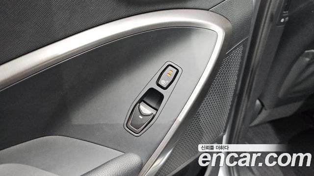 Hyundai Maxcruz 2016 — photo 19