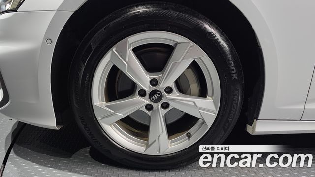 Audi A6 2021 — photo 5