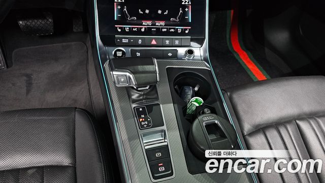 Audi A6 2021 — photo 9