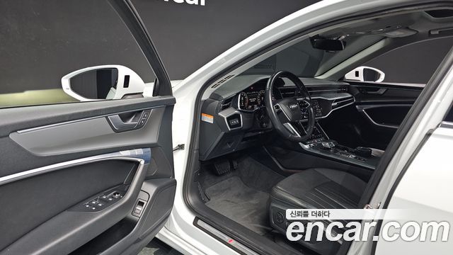 Audi A6 2021 — photo 11
