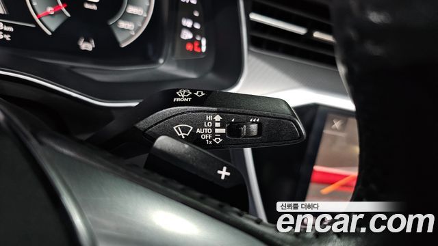Audi A6 2021 — photo 18