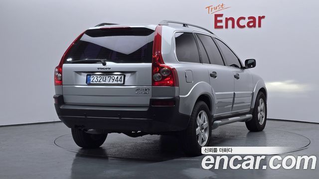 Volvo XC90 2004 — photo 2