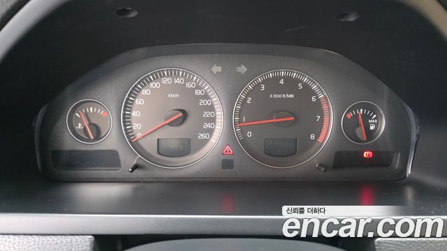 Volvo XC90 2004 — photo 8