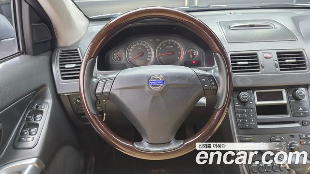 Volvo XC90 2004 — photo 14