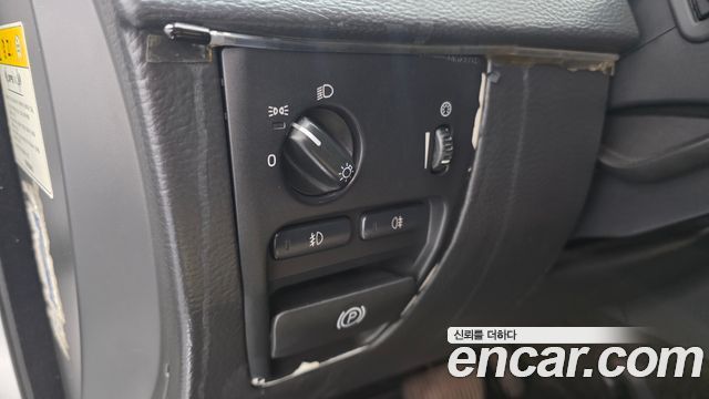 Volvo XC90 2004 — photo 16
