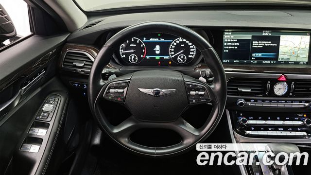 Genesis EQ900 2017 — photo 13