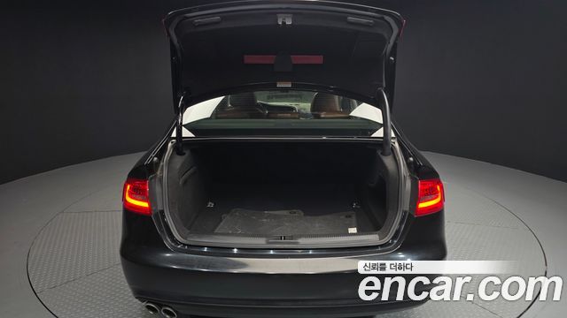 Audi A4 2016 — photo 20