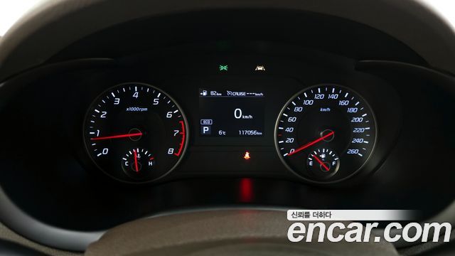Kia Stinger 2018 — photo 8