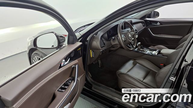 Kia Stinger 2018 — photo 10