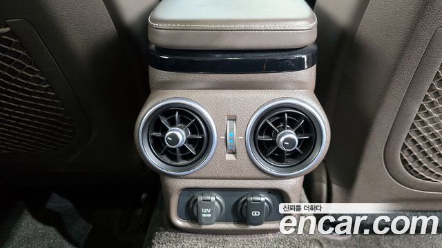 Kia Stinger 2018 — photo 19