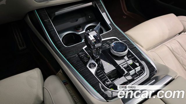 BMW X7 2022 — photo 9