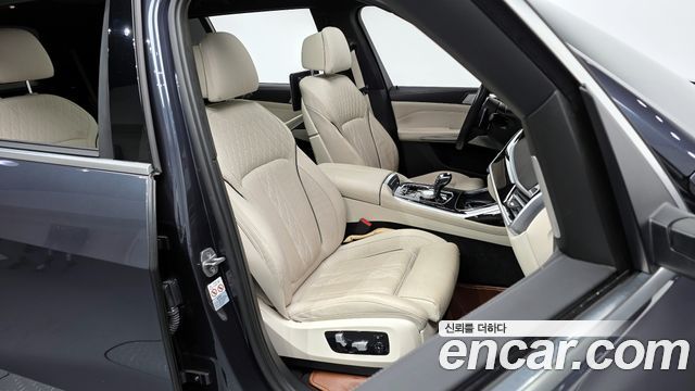 BMW X7 2022 — photo 10