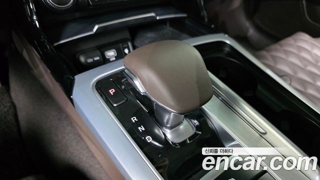 Kia Stinger 2023 — photo 9