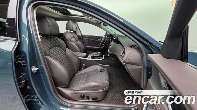 Kia Stinger 2023 — photo 10