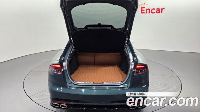 Kia Stinger 2023 — photo 20