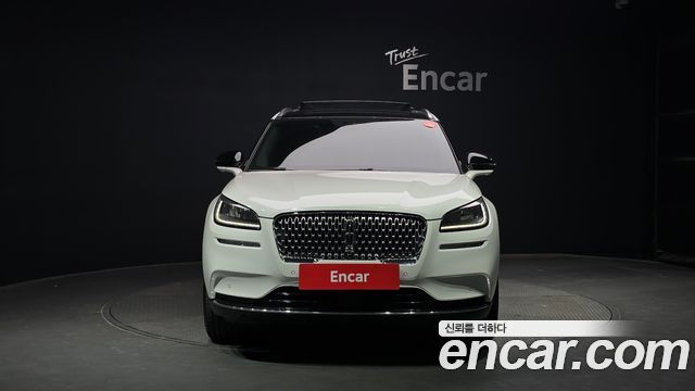Lincoln Corsair 2022 — photo 3