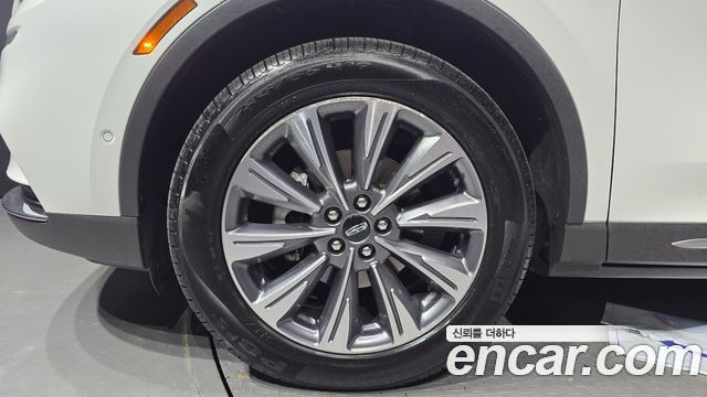 Lincoln Corsair 2022 — photo 5