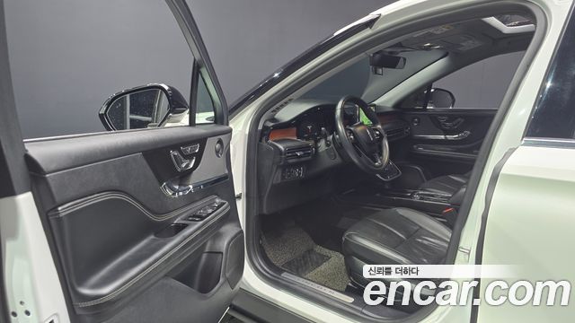 Lincoln Corsair 2022 — photo 10