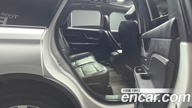 Lincoln Corsair 2022 — photo 12
