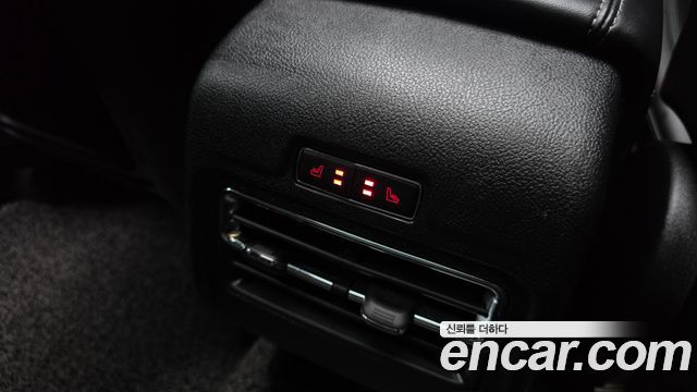 Lincoln Corsair 2022 — photo 18