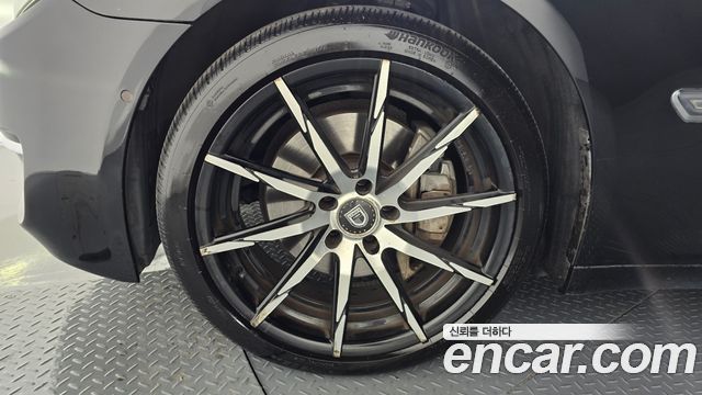 BMW 7-Series 2013 — photo 5