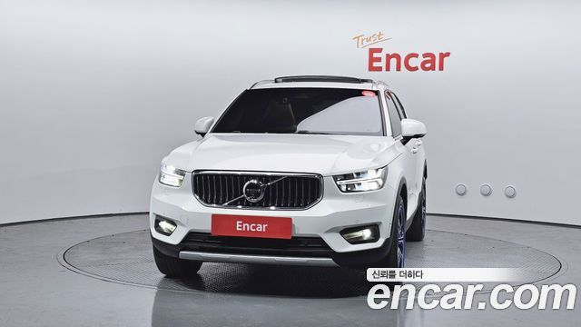 Volvo XC40 2021 — photo 3