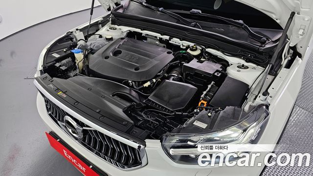 Volvo XC40 2021 — photo 6