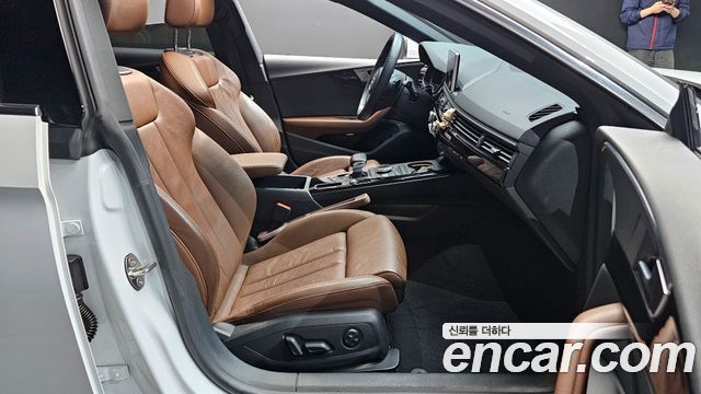 Audi A5 2019 — photo 11