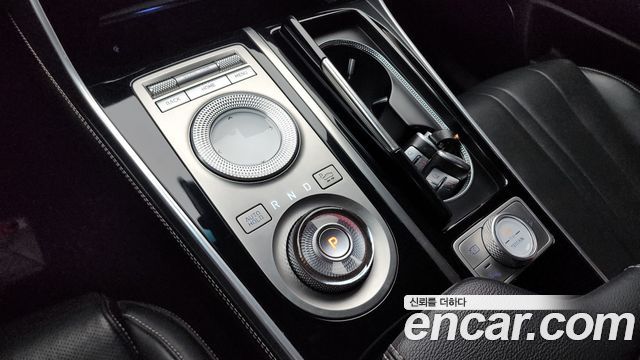 Genesis GV80 2020 — photo 9