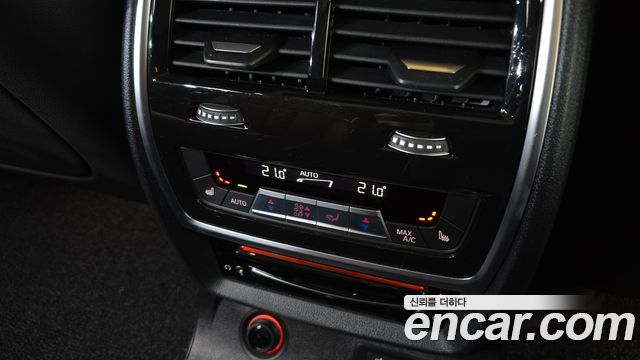 BMW X7 2022 — photo 18