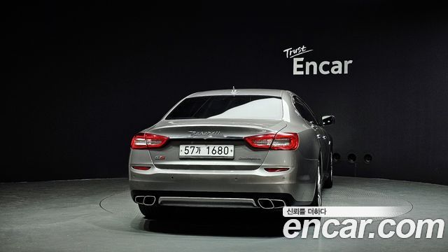 Maserati Quattroporte 2016 — photo 4