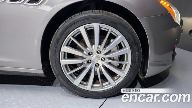 Maserati Quattroporte 2016 — photo 5