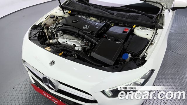 Mercedes-Benz A-Class 2020 — photo 6