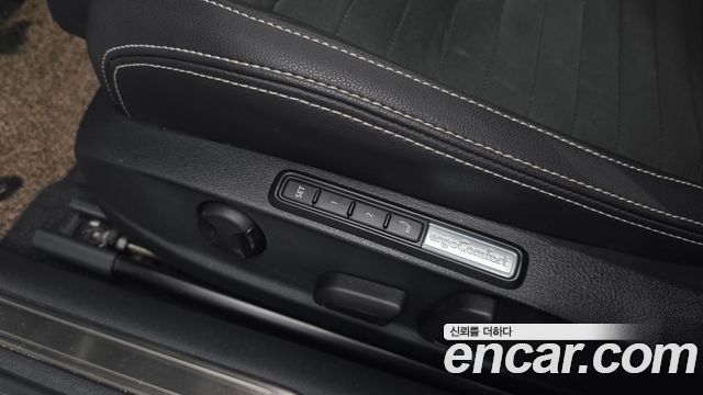 Volkswagen Passat 2022 — photo 17