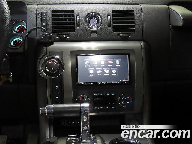 Hummer H2 2008 — photo 11