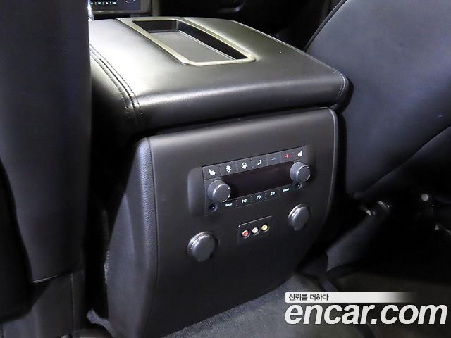 Hummer H2 2008 — photo 16