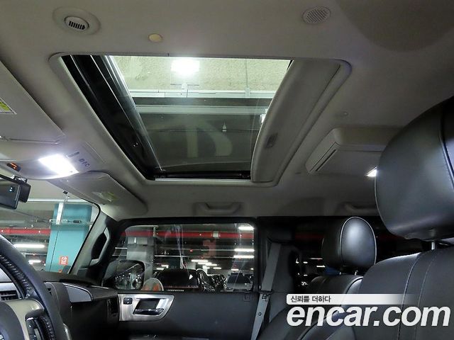 Hummer H2 2008 — photo 17