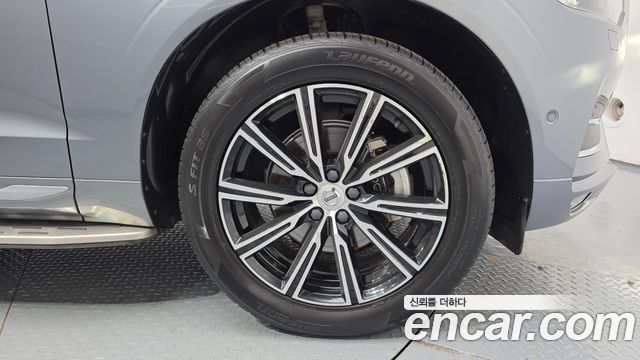 Volvo XC60 2021 — photo 5