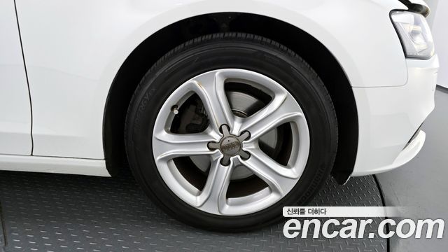Audi A4 2015 — photo 5
