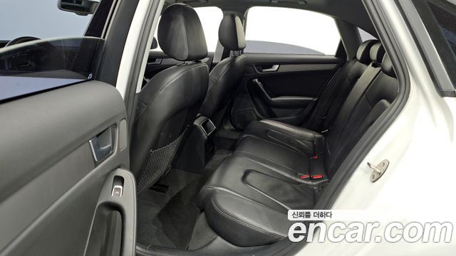 Audi A4 2015 — photo 12
