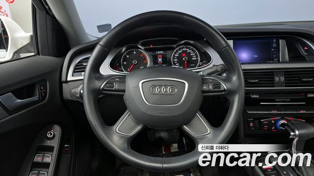 Audi A4 2015 — photo 13