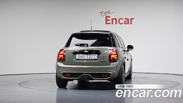 Mini Cooper 2019 — photo 3